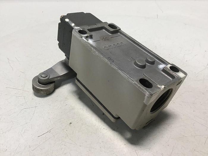 Used OMRON Limit Switch D4B-2115N-R #121518