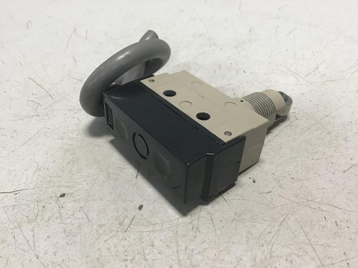 Used OMRON Limit Switch SHL-Q2255-MR #124690