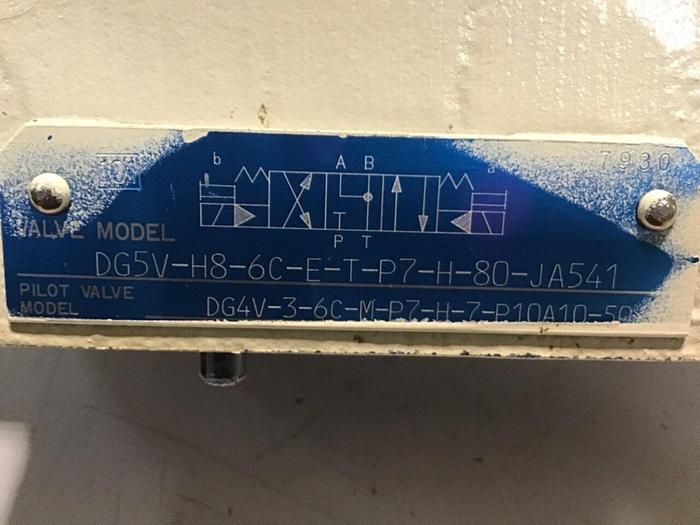 Used TOKIMEC Valve DG5V-H8-6C-E-T-P7-H-80-JAS41 Used