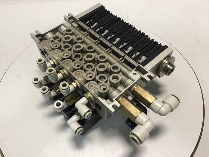 Used SMC Solenoid Valves w/ Manifold Assembly VF2-4-FG-D-3Z #119141