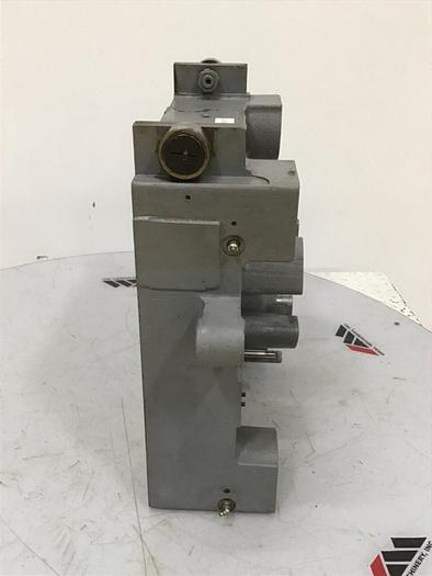 Used SUMITOMO Moving Platen JA83E649A4 #117677