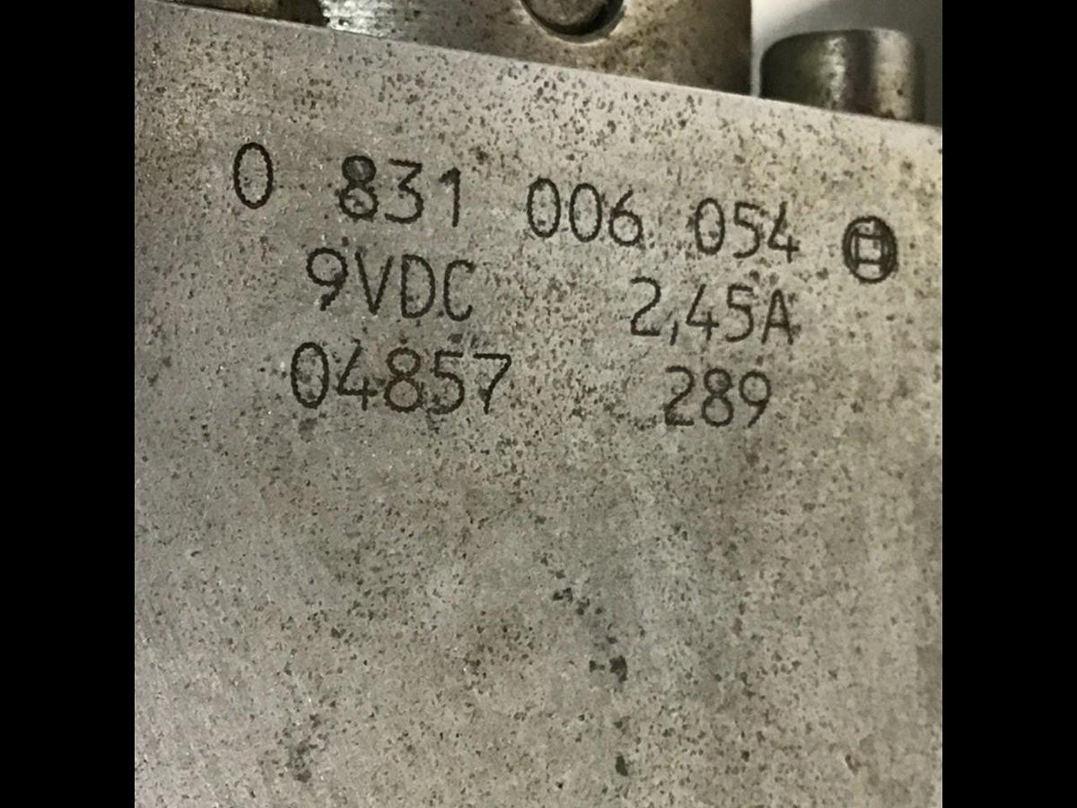 Used BOSCH SERVO Valve 0 811 402 165 USED