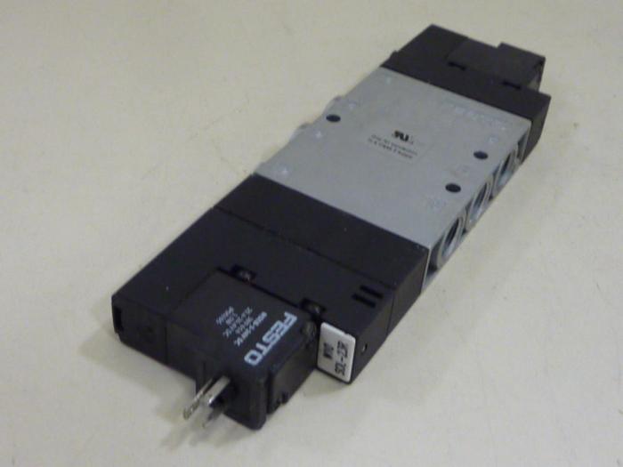 Used FESTO Solenoid Valve CPE18-M1H-5/3E-1/4 #59685