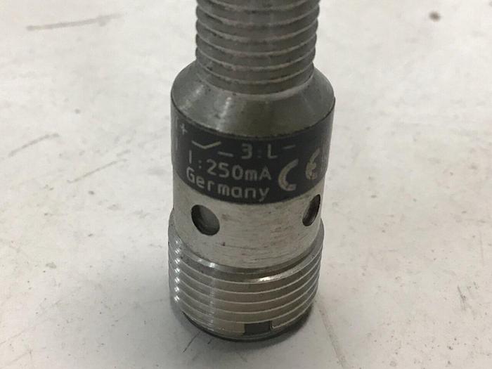 Used EFECTOR Proximity Switch IE5331 #115168