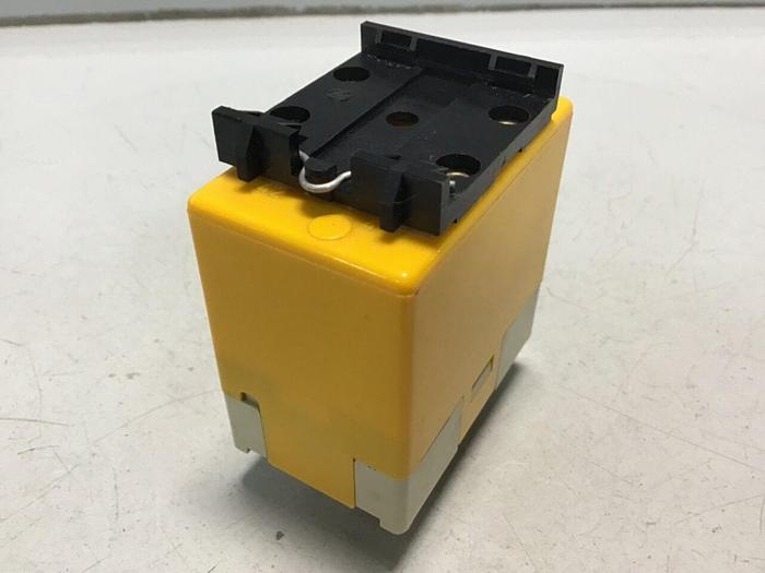 Used KUHNKE AUTOMATION Contactor 105A310F #120146