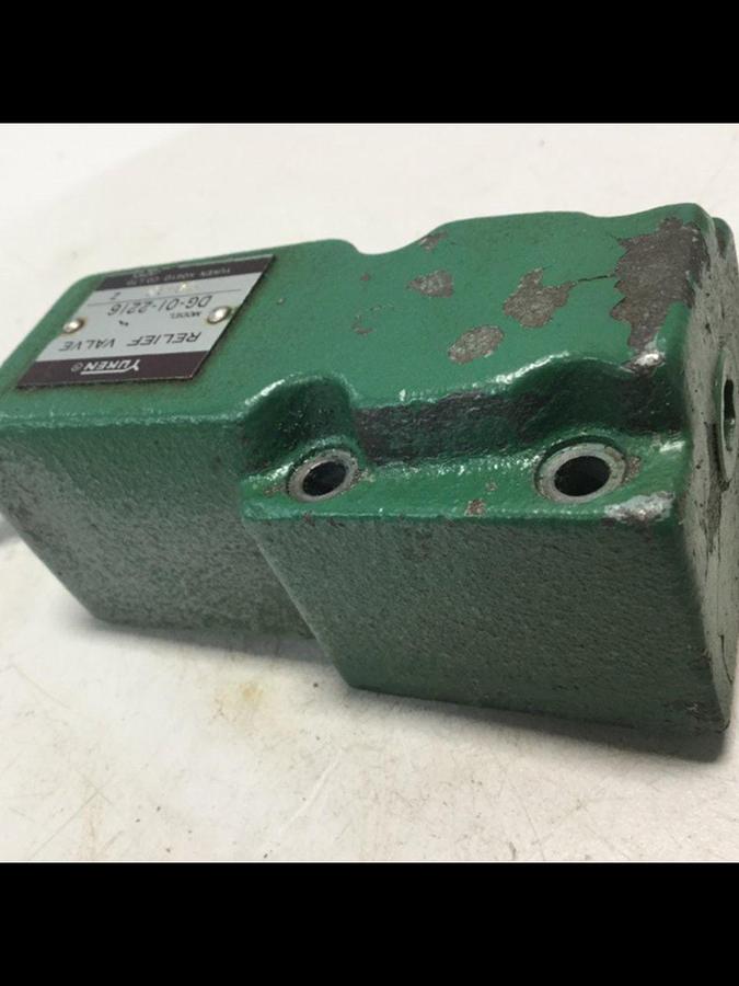 Used YUKEN Relief Valve DG-01-2216 Used #102652