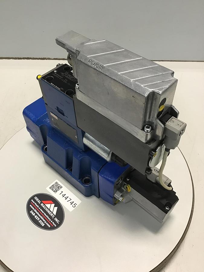 Used BOSCH 4-Way Solenoid Directional Servo Valve 0 811 404 601 USED