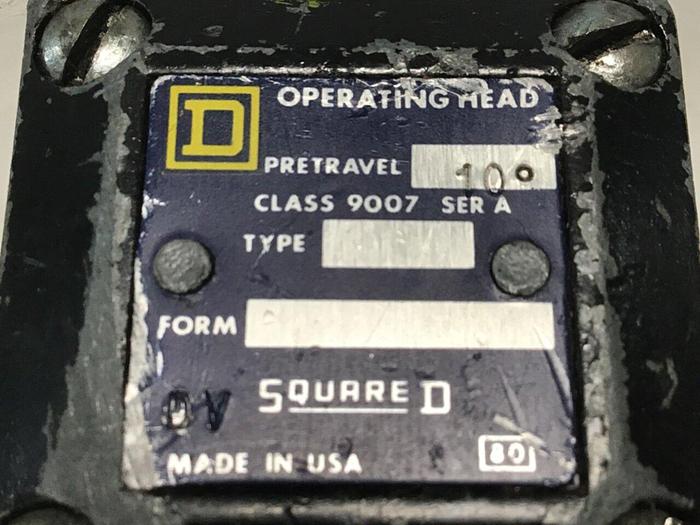 Used SQUARE D Limit Switch 9007AEQ2724 #113173