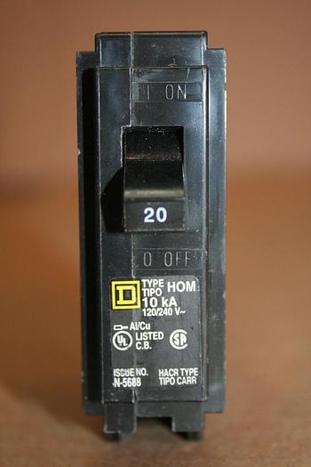 Used SQUARE D 20 Amp Circuit Breaker HOM120 #19384