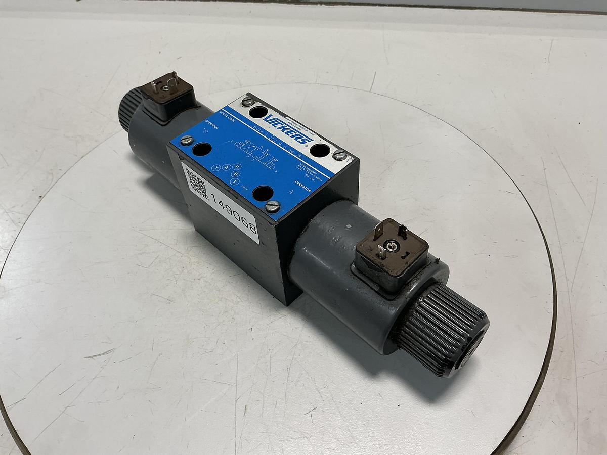 Used VICKERS DG4V 5 2CJ M U H6 20
