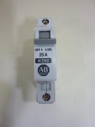Used ALLEN BRADLEY 25 Amp Circuit Breaker 1492-CB1/H250 SER B #63789