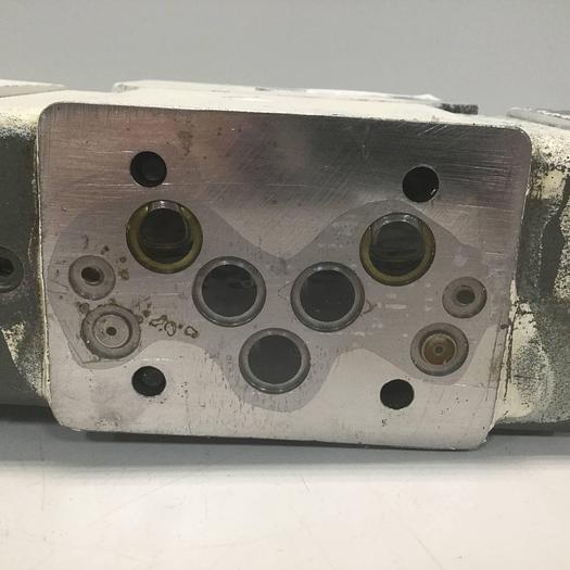 Used TOKIMEC Directional Control Valve DEFRG21-03-6C-EX-60-11-S21 #95190