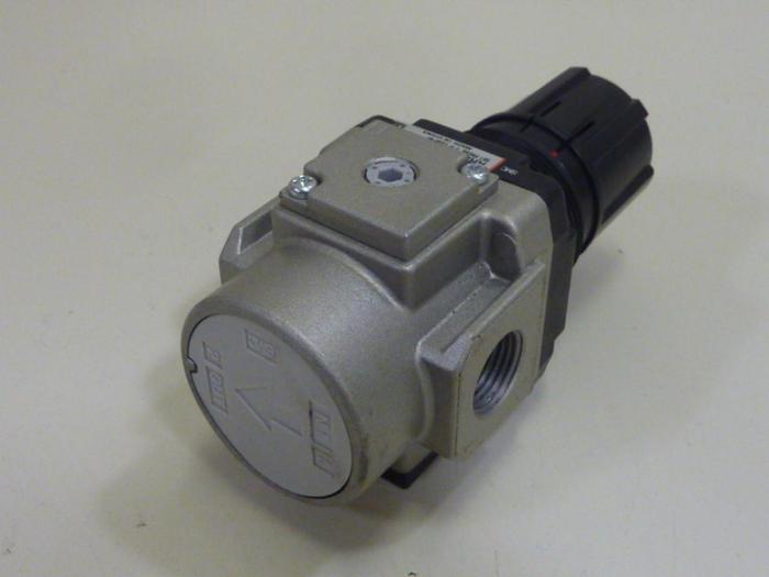 Used SMC Pressure Regulator AR30K-N03-Z #66876