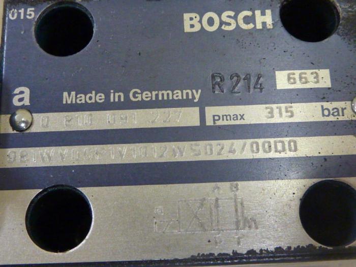 Used BOSCH Directional Valve 0 810 091 227 #47236