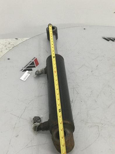 Used GENERIC Hydraulic Cylinder LIFT GATE CYLINDER #116349