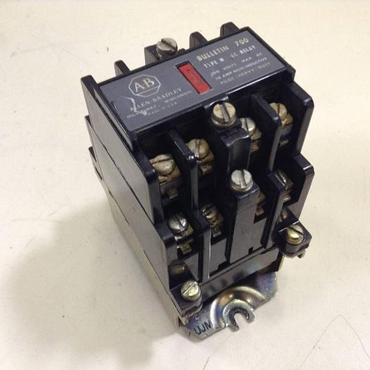Used ALLEN BRADLEY AC Relay 700-N800A1 SER C #85156