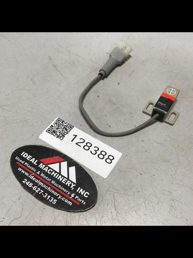 Used FUJI ELECTRIC Proximity Switch PE-B4D3 USED