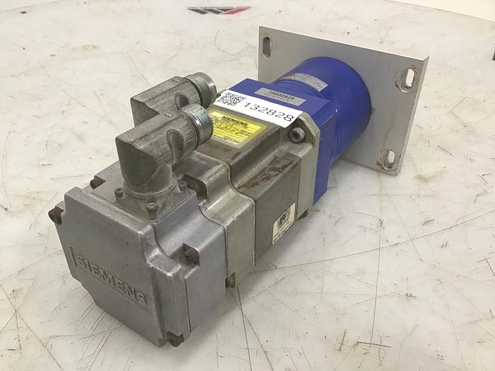 Used SIEMENS Motor w/ Gear 1FK7042-5AF71-1TG0 Used #132828