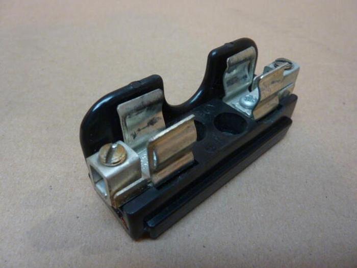 Used TAYLOR 30 Amp Fuse Block 20300 #32972