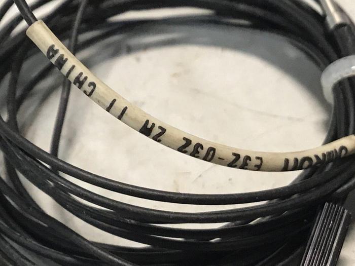 Used OMRON Fiber Optic Sensor E32-D32 #128661