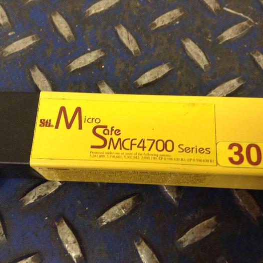 Used STI Light Curtain End Transmitter MCF47-30-600-X3 #78720