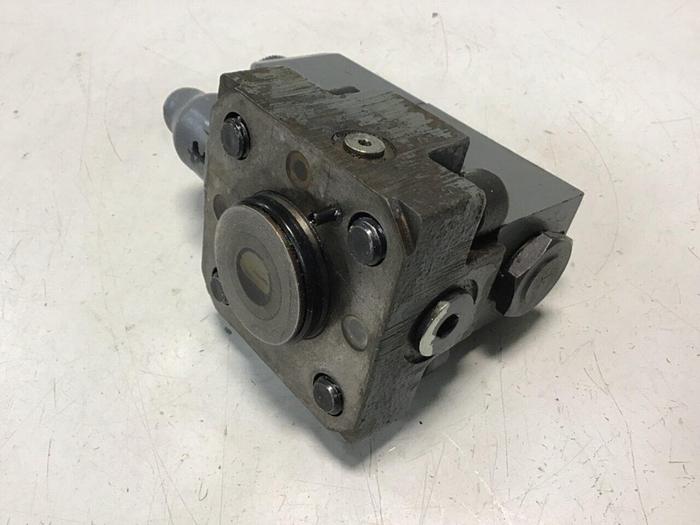 Used VICKERS Valves DG4V-3-2AL-M-U-HL7-60 Used