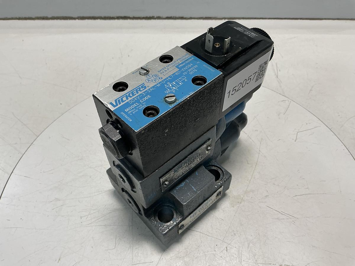 Used VICKERS DG4V-3-2AL-M-U-HL7-60-EN594