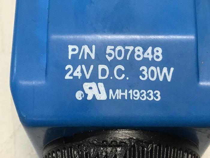 Used VICKERS Valve DG4V-3S-33C-M-U-H5-60 #131488