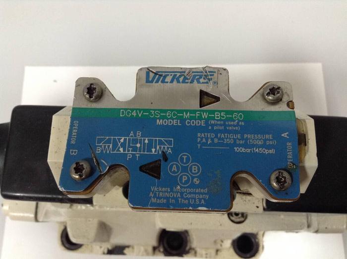 Used VICKERS Directional Control Valve DG5S8OCEMFWB530 #90117