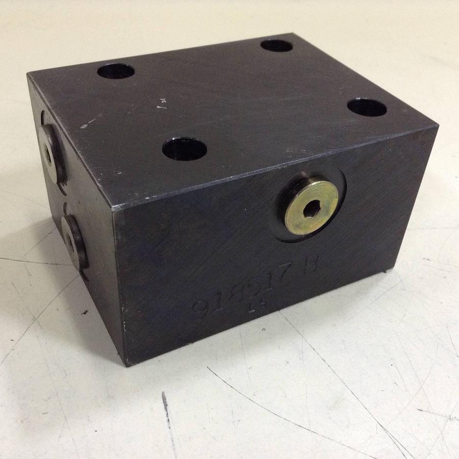 Used VICKERS Valve MA-02307955 Used