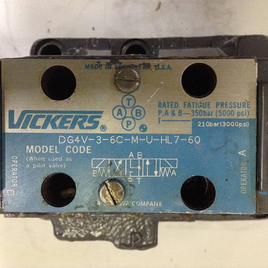 Used VICKERS Valve DG4V-3-6C-M-U-HL7-60 Used