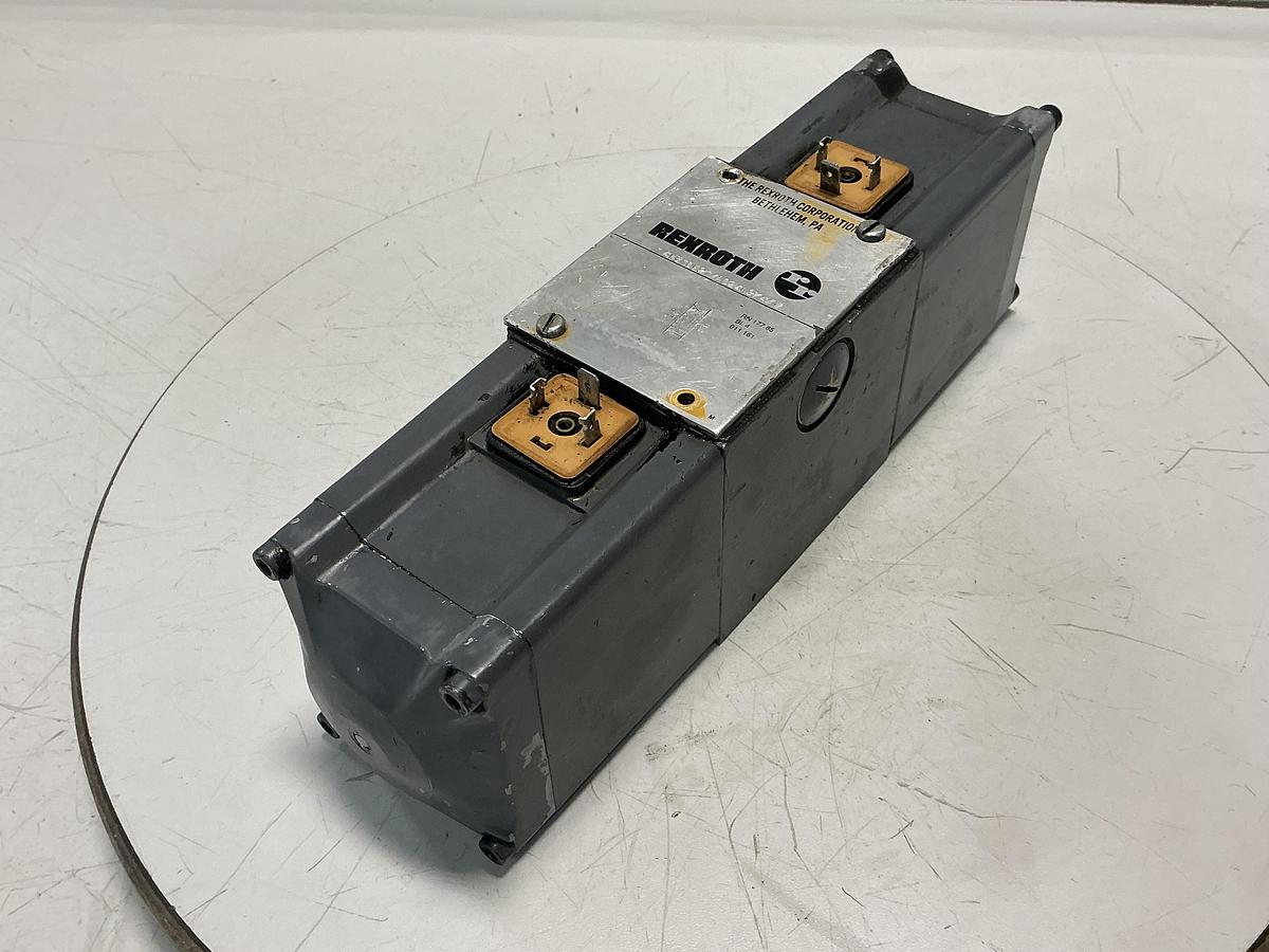 Used REXROTH 4WE10E21/AG24N9K4/V