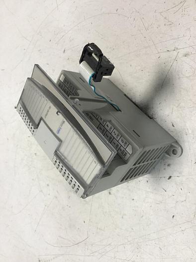 Used ALLEN BRADLEY Output Module 1762-OW16 SER A #140215