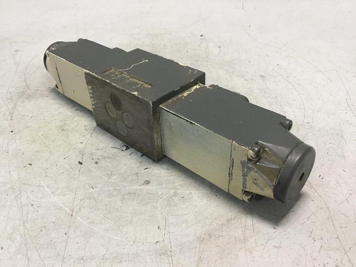 Used REXROTH Valve 4WE6E51/AG24N9K4V Used