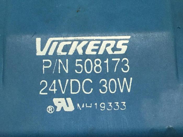 Used VICKERS Valve DG4V3S2AMFPA5WLH560 #105997