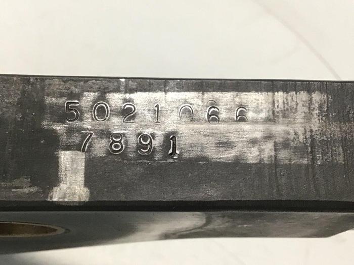 Used CINCINNATI MILACRON Safety Bar Lock 5021066 #114128