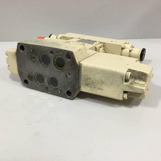 Used REXROTH Valve 4WRZ16W1150316A24N9EK4D2M204 Used