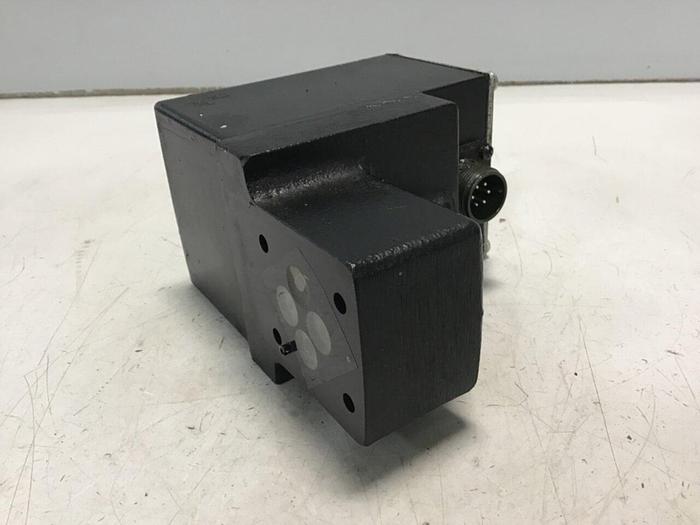 Used VICKERS Hydraulic Pressure Control Valve EHST-3-FVF-40-R USED