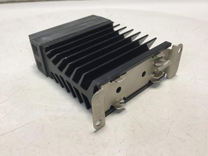 Used CONTINENTAL INDUSTRIES Solid State Relay RSDA-660-25-1DE #138141