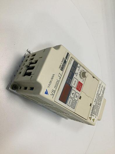 Used YASKAWA VS Mini J7 Drive CIMR-J7AA20P2 #103750