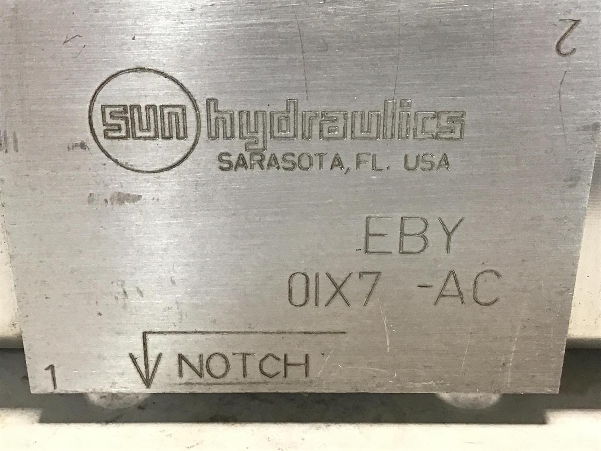 Used SUN HYDRAULICS 01X7-AC Valve Used #142006
