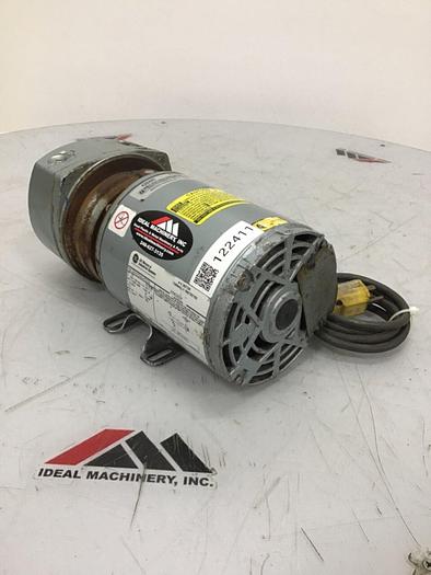 Used GAST MFG Vacuum Pump 0523-101Q-G582DX #122411