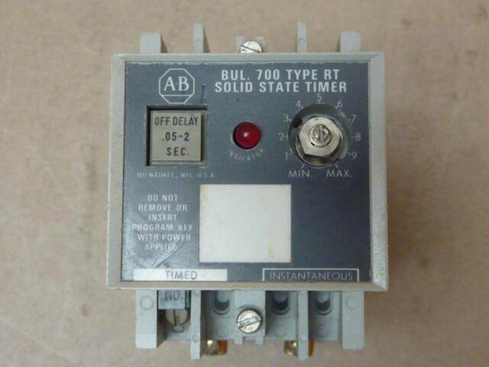 Used ALLEN BRADLEY Relay 700-RT00N000A1 SER B #31112