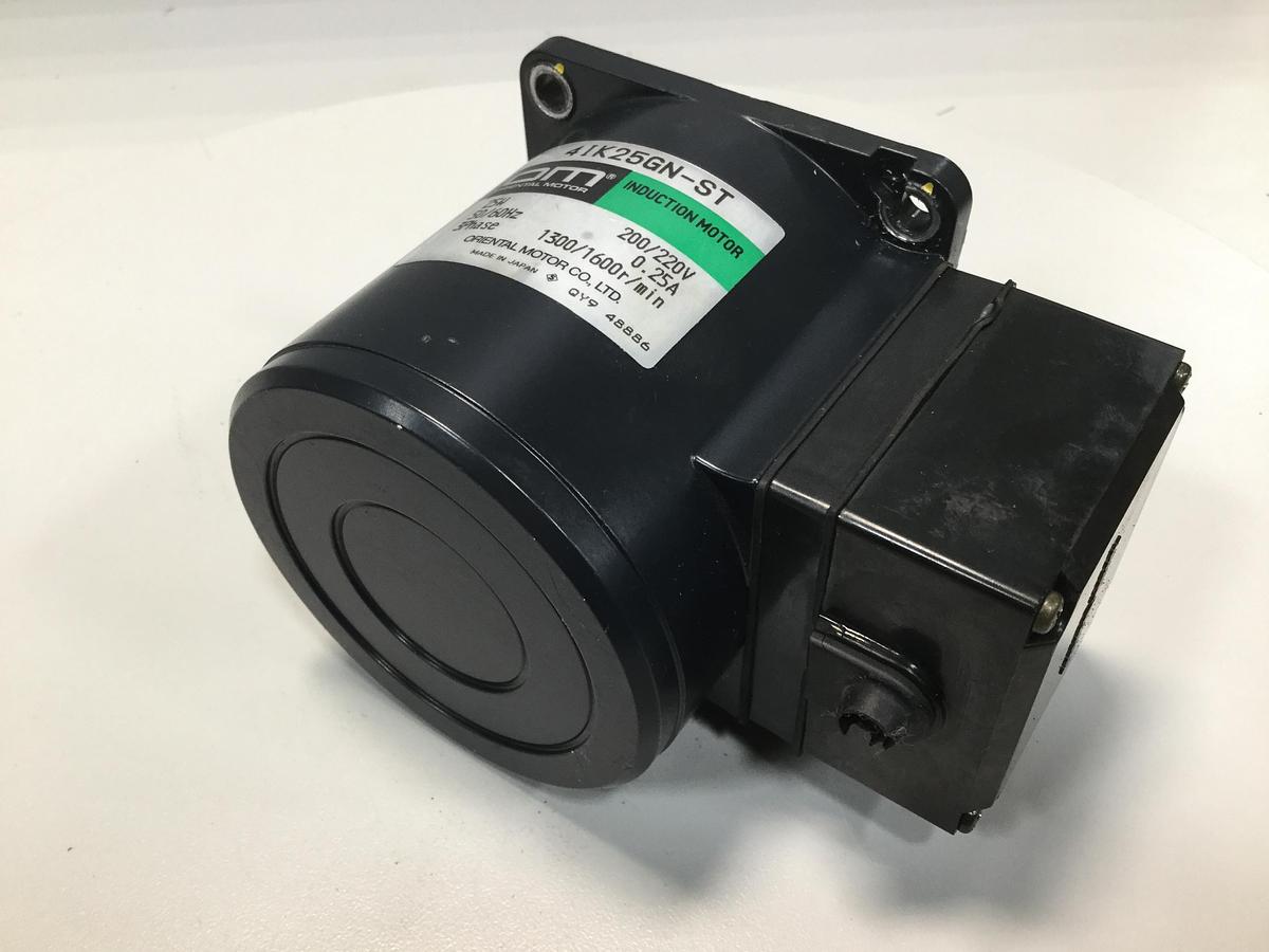 Used ORIENTAL MOTOR Induction Motor 4IK25GN-ST USED