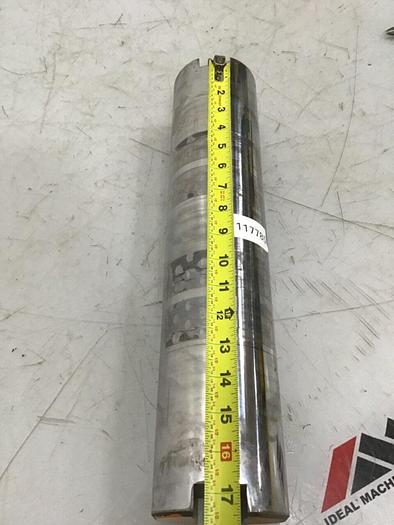 Used CINCINNATI MILACRON Toggle Pin VT165-13 / TL #117785