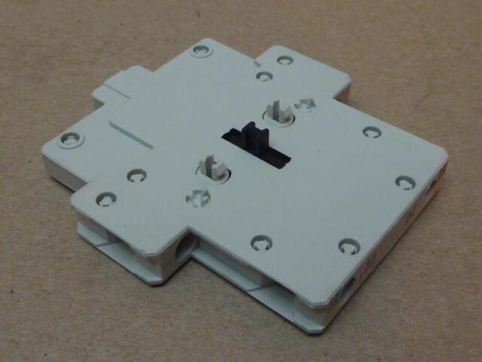 Used GENERAL ELECTRIC / GE Auxiliary Contact BCLL20 #31619