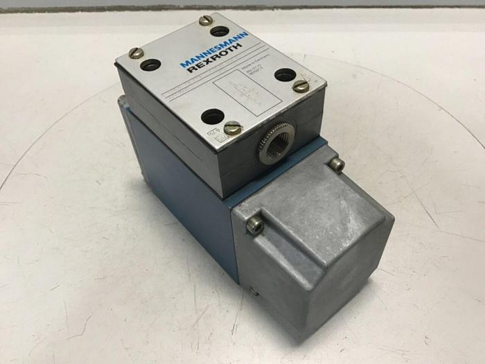 Used MANNESMANN REXROTH Valve 54WMR10X7032/YAW SO103 #129952