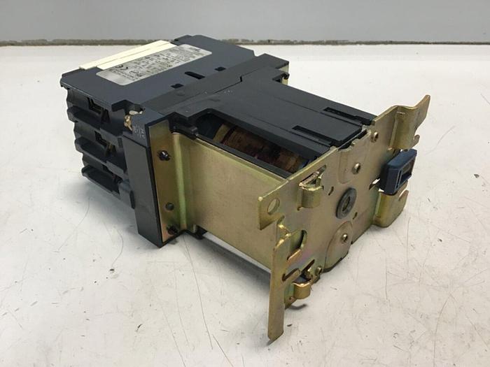 Used TELEMECANIQUE Contactor LC1 D65 11 #132633