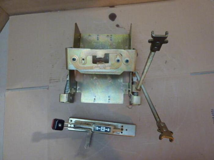 Used SQUARE D Breaker Operating Mechanism 9422-RR-1 Used