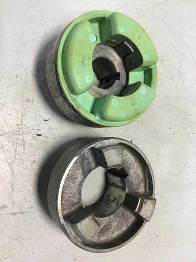 Used MAGNALOY COUPLINGS Coupling 300 LJ #132790